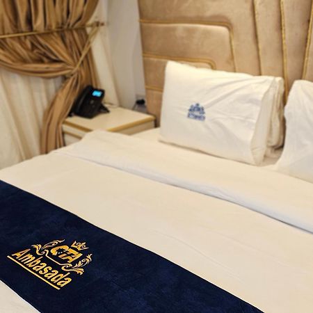 Hotel Ambasada Qta Patza-Kuqani Kültér fotó