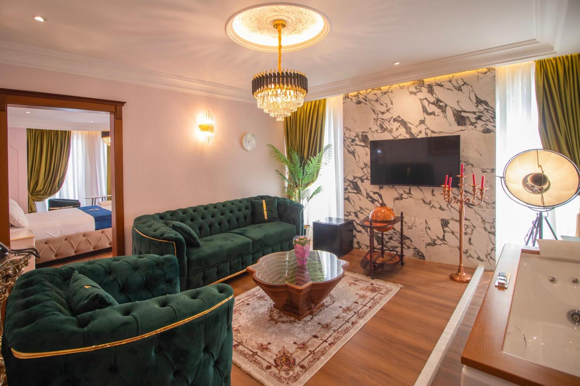 Hotel Ambasada Qta Patza-Kuqani Kültér fotó