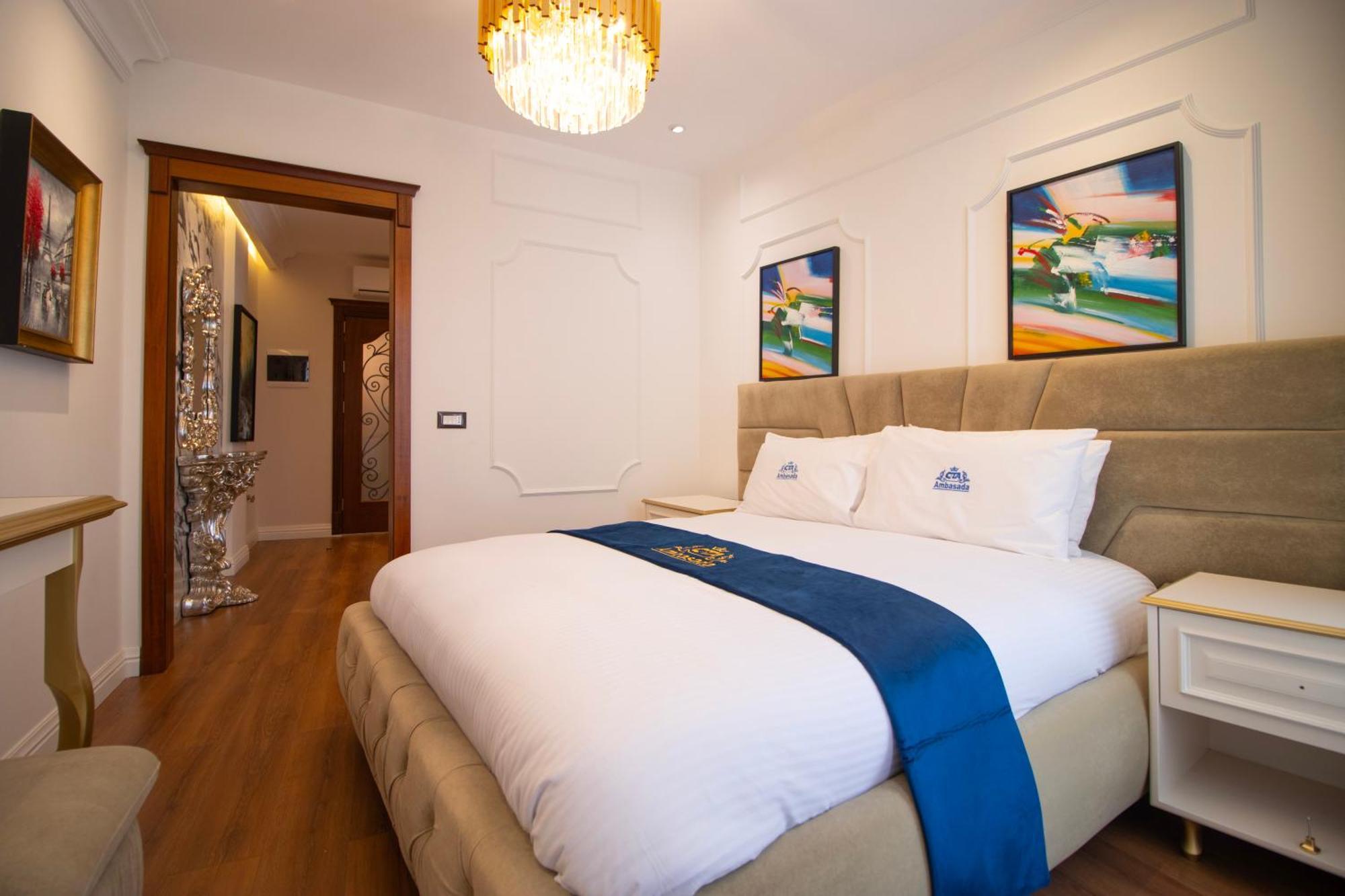 Hotel Ambasada Qta Patza-Kuqani Kültér fotó