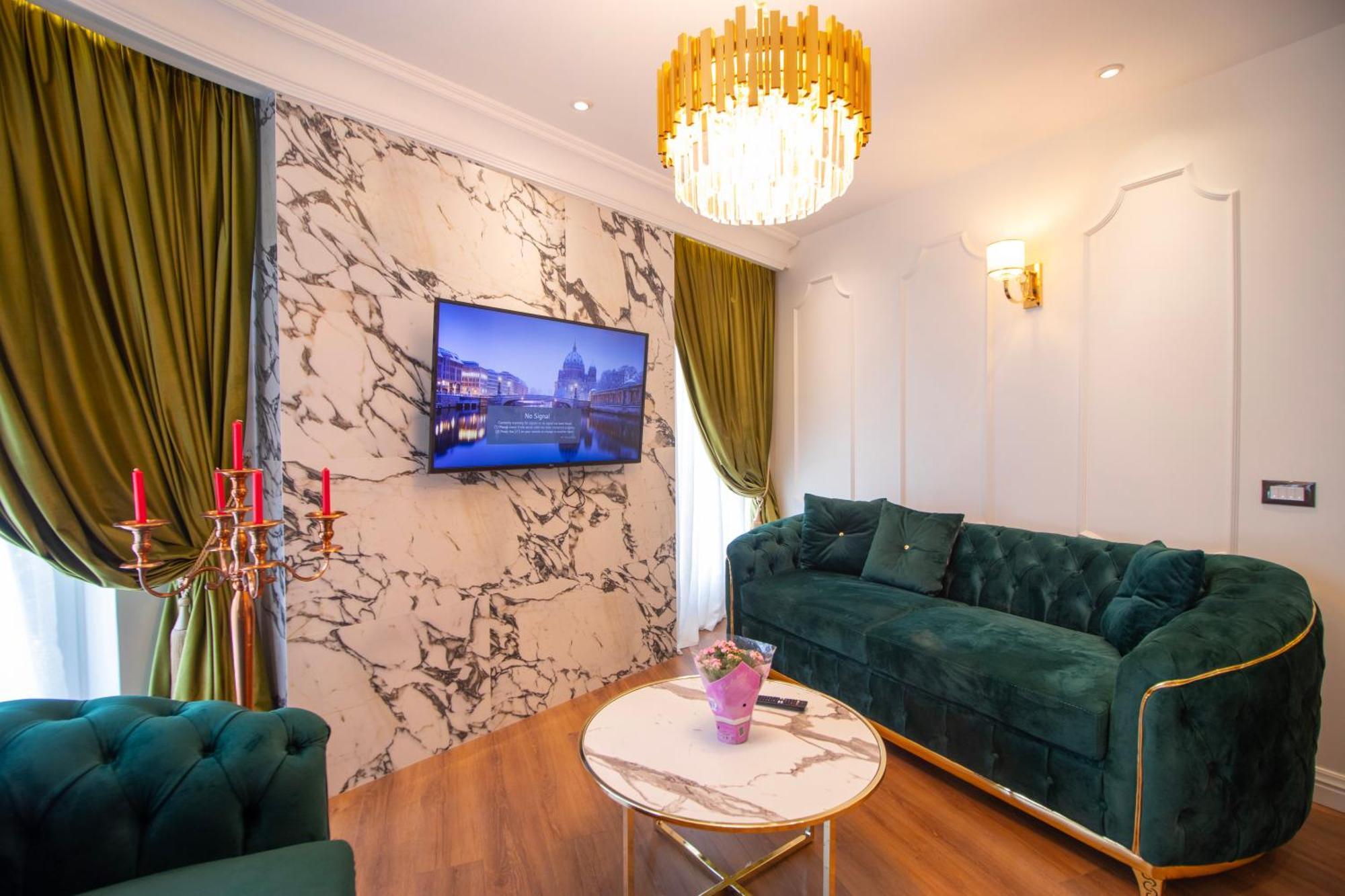 Hotel Ambasada Qta Patza-Kuqani Kültér fotó