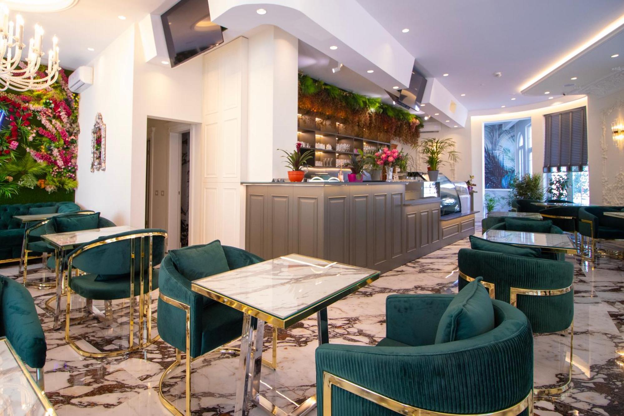 Hotel Ambasada Qta Patza-Kuqani Kültér fotó