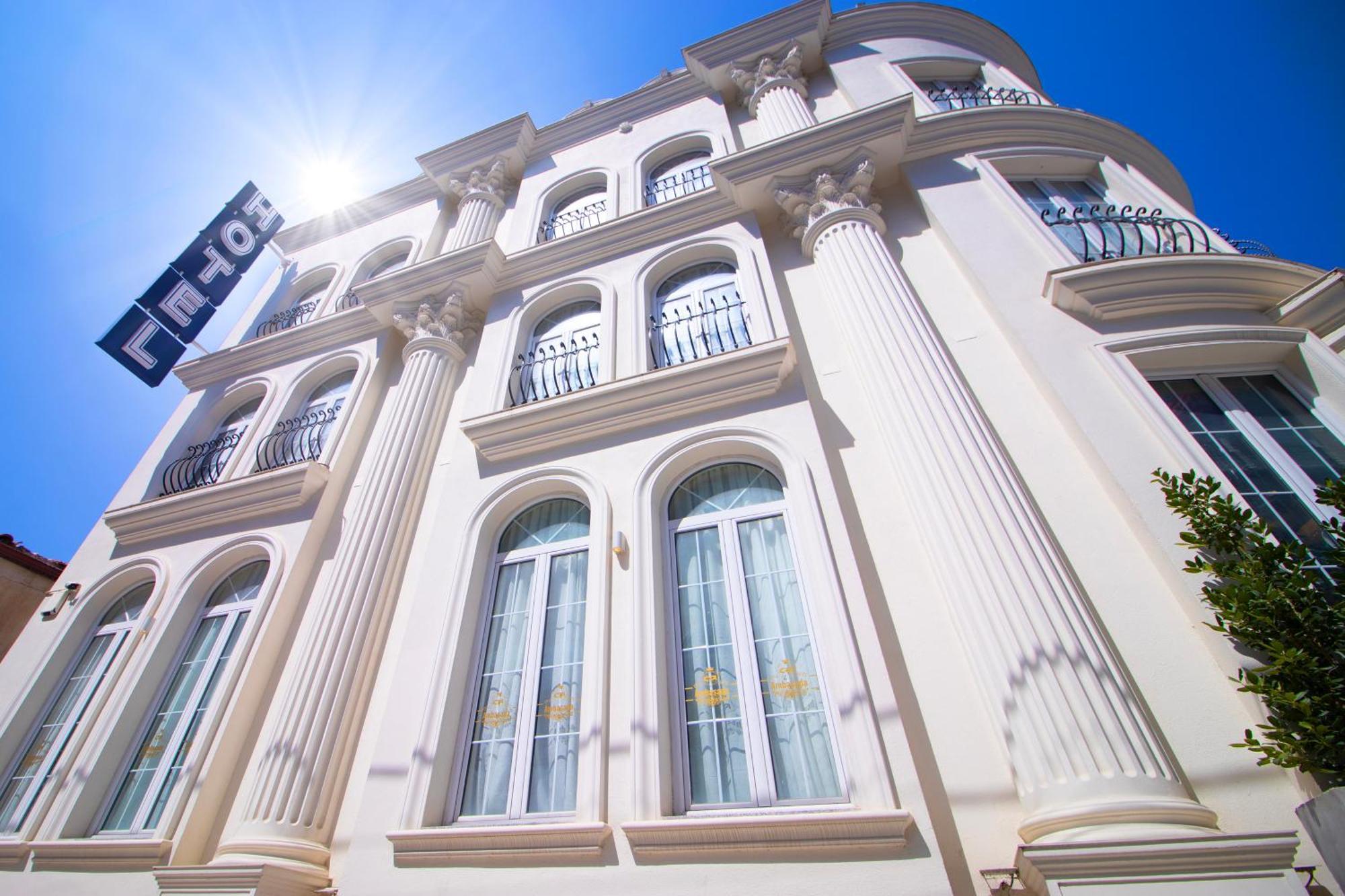 Hotel Ambasada Qta Patza-Kuqani Kültér fotó