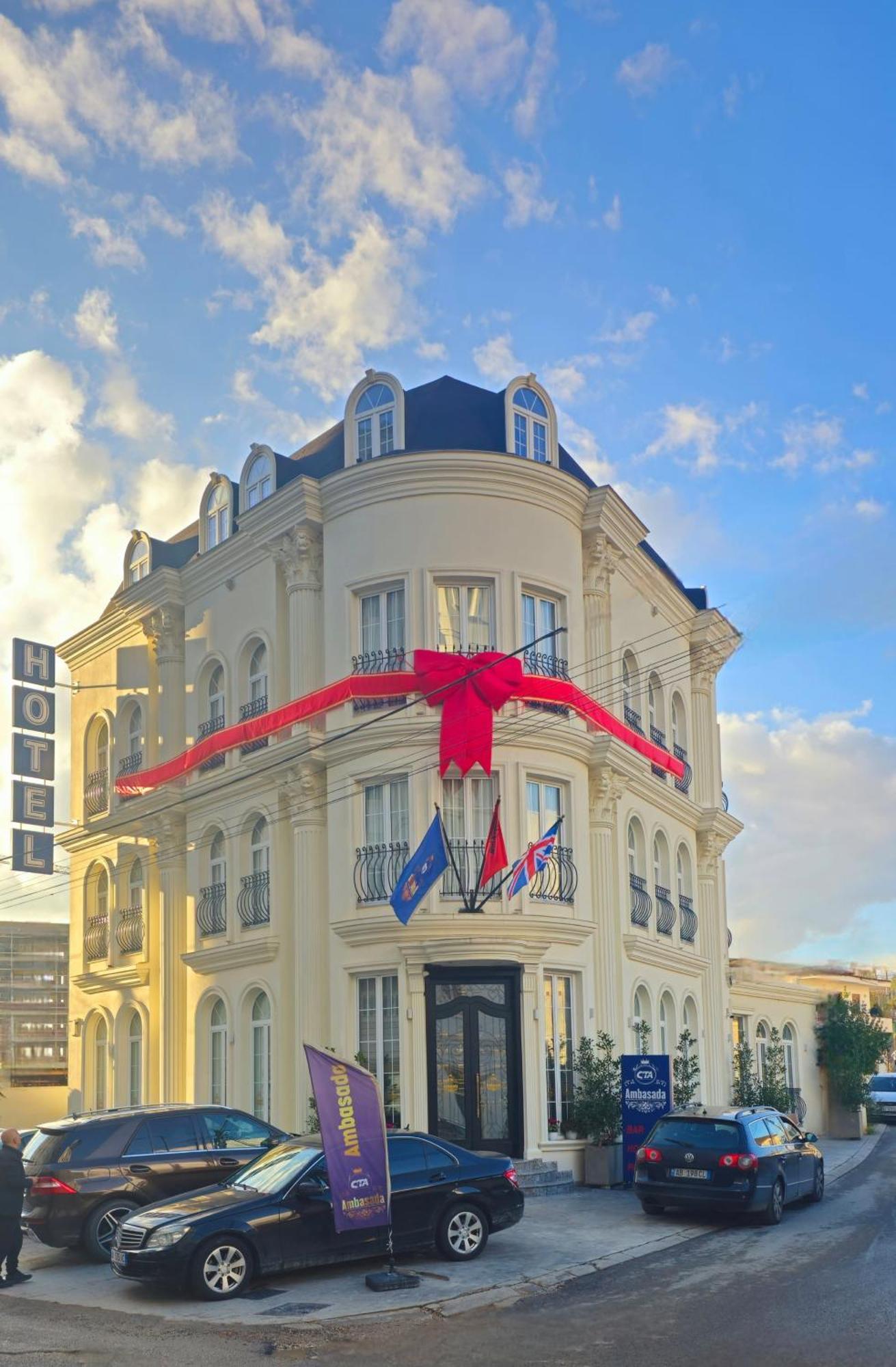 Hotel Ambasada Qta Patza-Kuqani Kültér fotó